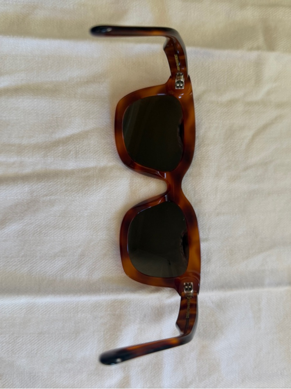 Diff Tortoise Square Sunglasses - Picture 3 of 7